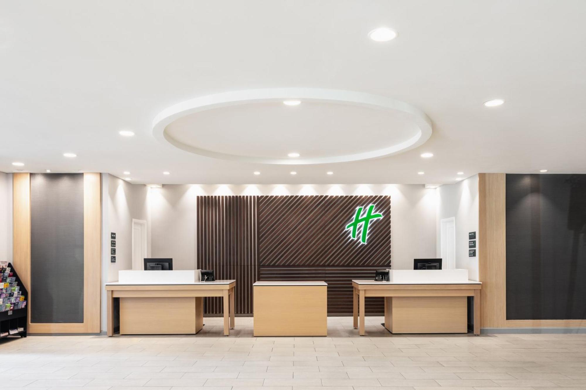 Holiday Inn Newark International Airport Exterior foto